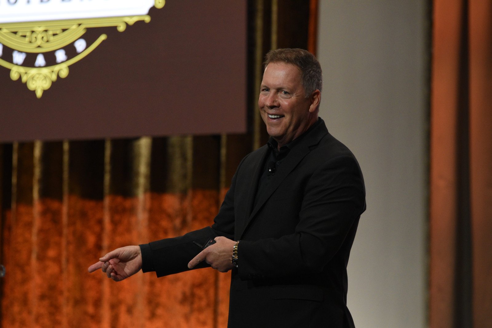 Top Traits of Effective Motivational Leadership Speakers