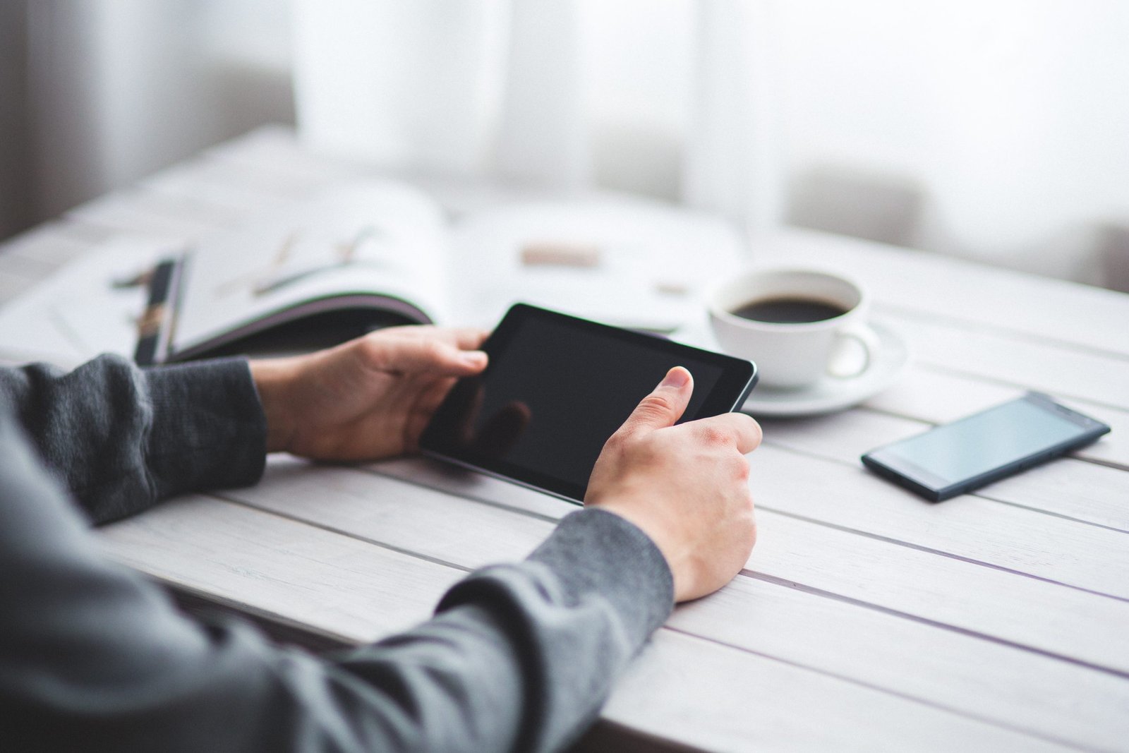 The Pros of Middle Managers for Your Business
