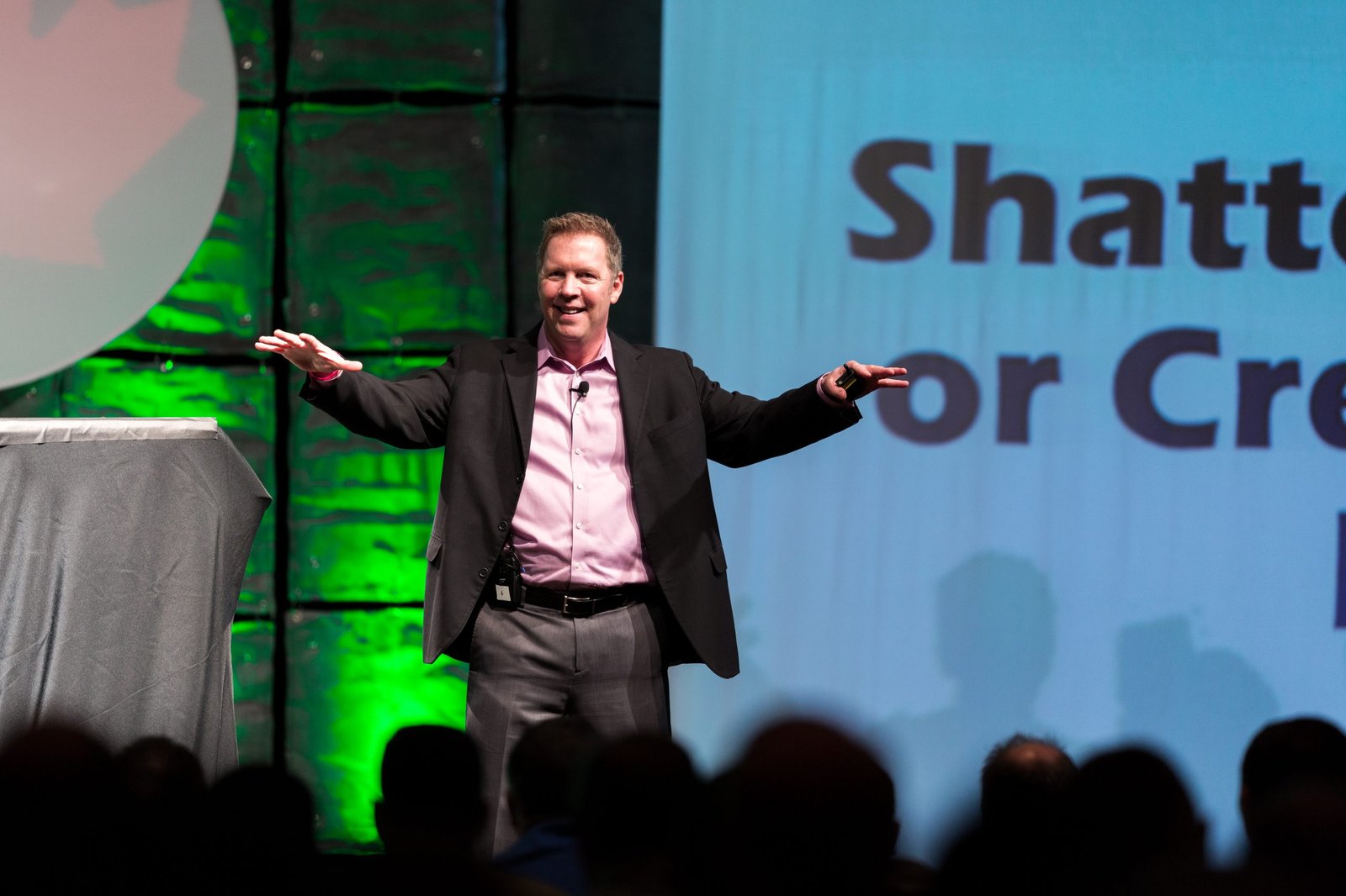 The Real Edge in Business: Why Customer Experience Is the New Customer Service
